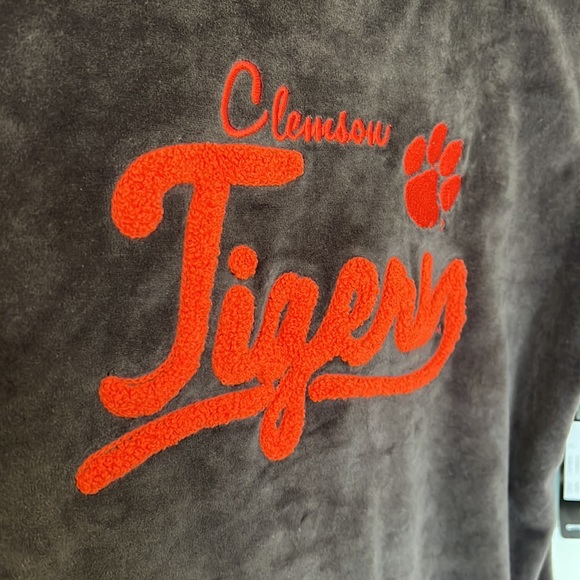 Clemson Tigers Fans!!!  Gen 2 game day L - Picture 3 of 7